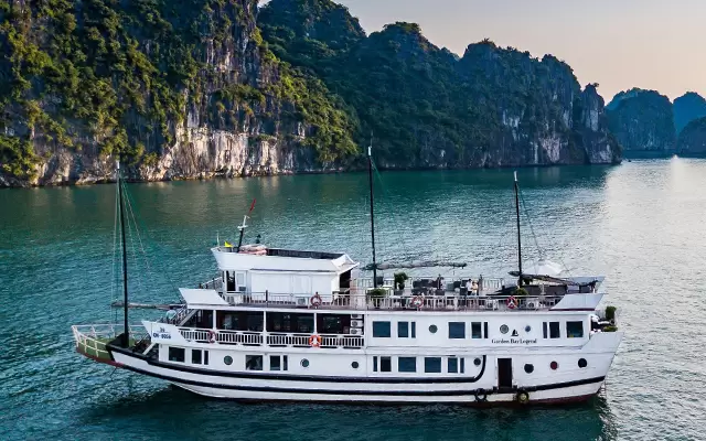 Garden Bay Legend Cruise – 10 Cabins