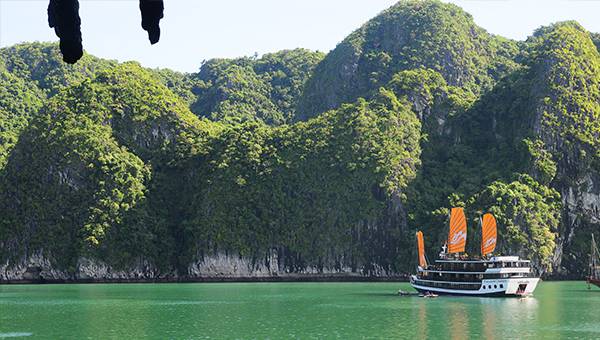 Best Of Hanoi – Halong Bay – Sapa – 6 Days