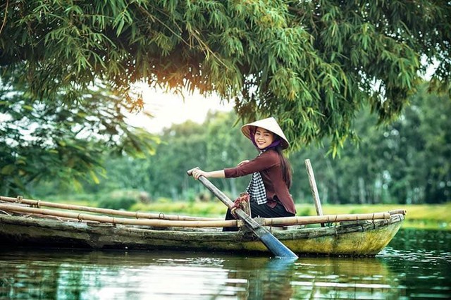 Huong and Tam Chuc Pagoda (1 day Trip)